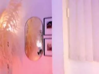 Offline nikavelvet on CamSoda