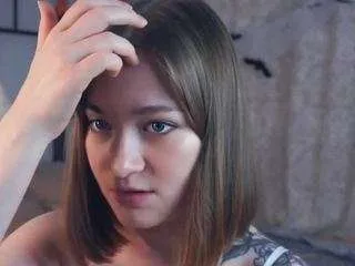 odelinabisbee — Take off my top [77 tokens remaining]