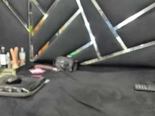 Offline orianaa69 on CamSoda