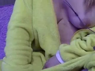 pamelapretty — little#cum#ass#precum#dance#latina#pvd# [500 tokens remaining]