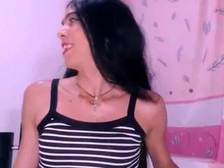 paradise-666 on CamSoda 