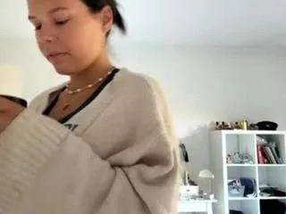 Freechat quennacurrington on CamSoda