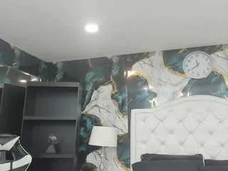 Freechat rave-connor on CamSoda