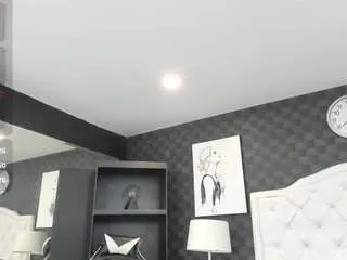 Freechat rave-connor on CamSoda