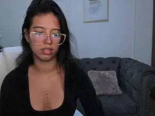 Offline raven-stonee on CamSoda
