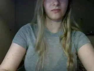 Offline rosiejune on CamSoda