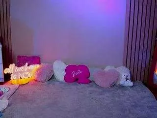 Freechat sabrinajade on CamSoda