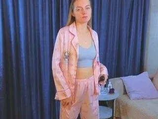 Offline sadiedelpiano on CamSoda