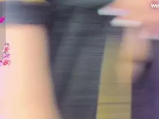 samanta-pink on CamSoda 