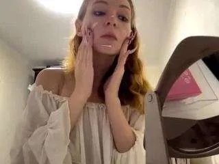 Offline santawitcher on CamSoda