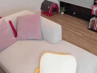 sarabubbles on CamSoda 