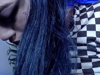 sarahh-sophia on CamSoda