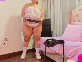 Freechat scarlettbooty on CamSoda