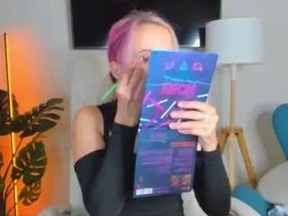selena-lily from CamSoda
