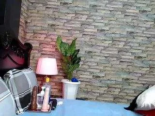 Freechat sexy-alma on CamSoda