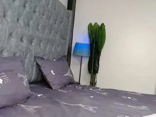 Freechat sexy-alma on CamSoda