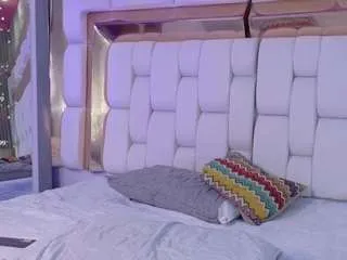 Freechat sexysistter on CamSoda