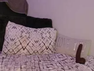 Offline shadeofpink on CamSoda