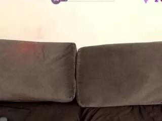 Offline shannel-queen on CamSoda