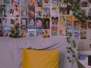 simonarain on CamSoda