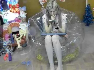 skinnyteen on CamSoda