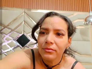 Offline sluttyandmature on CamSoda