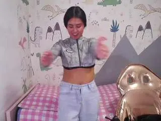 Freechat sophiia-t on CamSoda