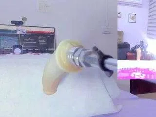 Offline sorayadavis on CamSoda