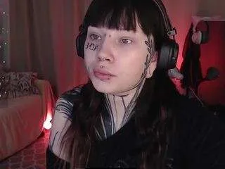 Offline tradishka on CamSoda