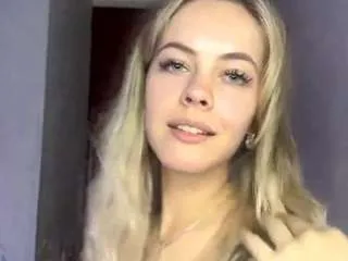 Offline trudycaponi on CamSoda