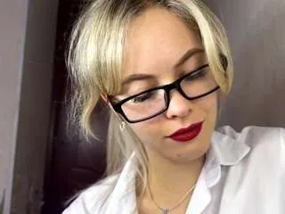 Offline trudycaponi on CamSoda