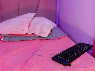 Offline valeriaaguilar on CamSoda