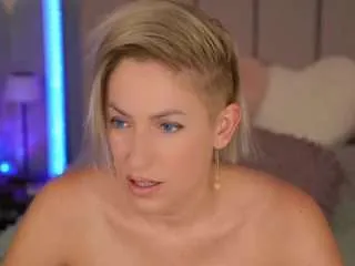 Offline vickysecret on CamSoda