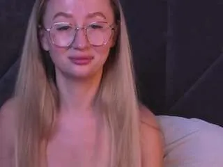 Offline victorialight on CamSoda