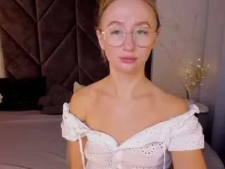 Offline victorialight on CamSoda