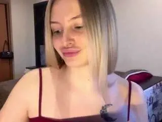 Offline victoriamist on CamSoda