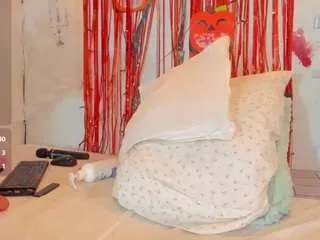 violethot69 on CamSoda