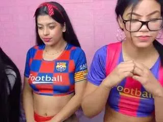 Freechat violetmia68 on CamSoda