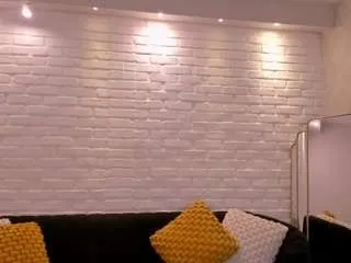 Freechat violetthansson on CamSoda