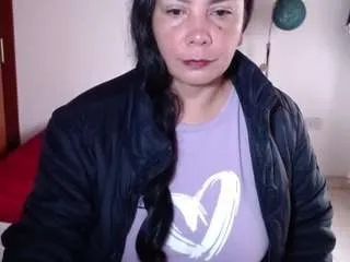 vivian-milf-paint on CamSoda 