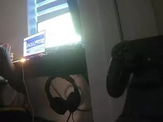 Offline voyeurcam-sexy-little-ana-01 on CamSoda