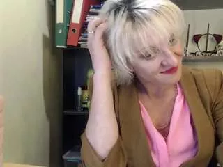 Freechat wondernadin on CamSoda