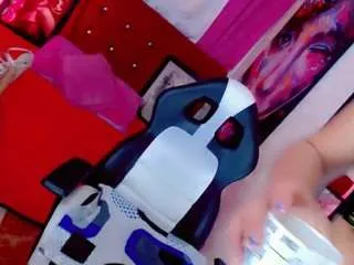 Offline yarethrouss on CamSoda