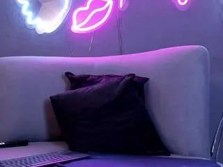 Offline yourperfect-ass on CamSoda