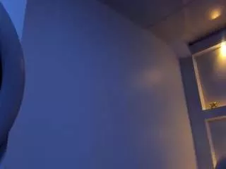 Offline zenda-evans on CamSoda