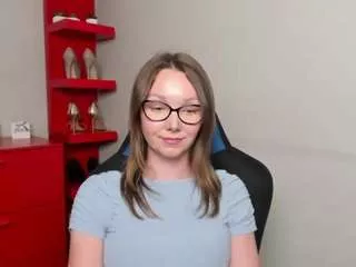 Freechat zoexox on CamSoda