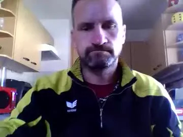 Offline 20x5cmgermanlongdong on Chaturbate