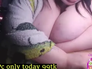 _ellybelly_ on Chaturbate 