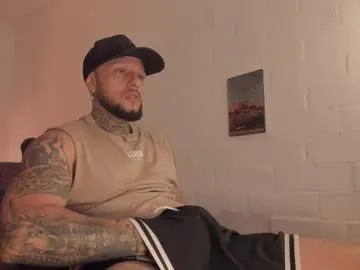 Offline _emilio_escobar on Chaturbate