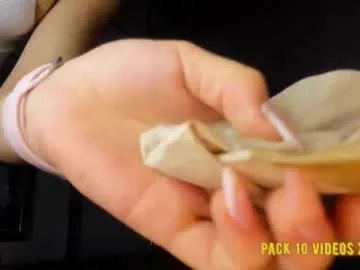 _littlelia on Chaturbate